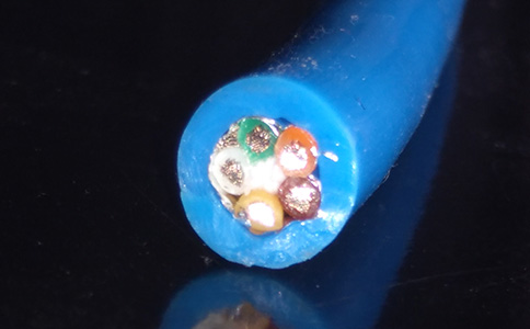 如何選擇高柔性拖鏈電纜型號規格